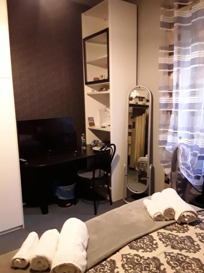 Ambrabed Lunghezza Station Bed & Breakfast Екстериор снимка