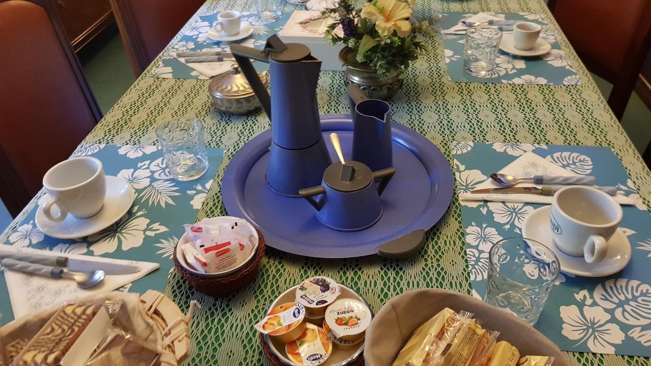 Ambrabed Lunghezza Station Bed & Breakfast Екстериор снимка